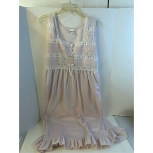 Carole pink with white lace medium? M nightgown (some discoloration) ruffle lace